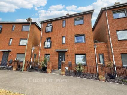 Darnel Crescent, Waterlooville, Hampshire