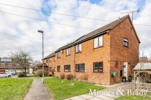 36, Neville Road, Sutton NR12 9RN