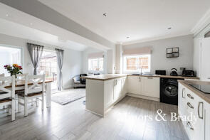 8, Nelson Way, Norwich NR10 5PB