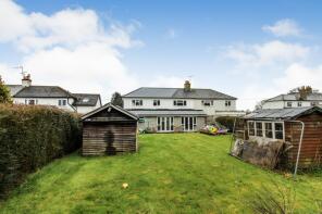 4, Ermyn Cottages, Whitewood Lane, Horley RH6 9LD