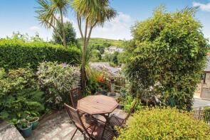 2, New Houses, New Road, Camborne TR14 9DB