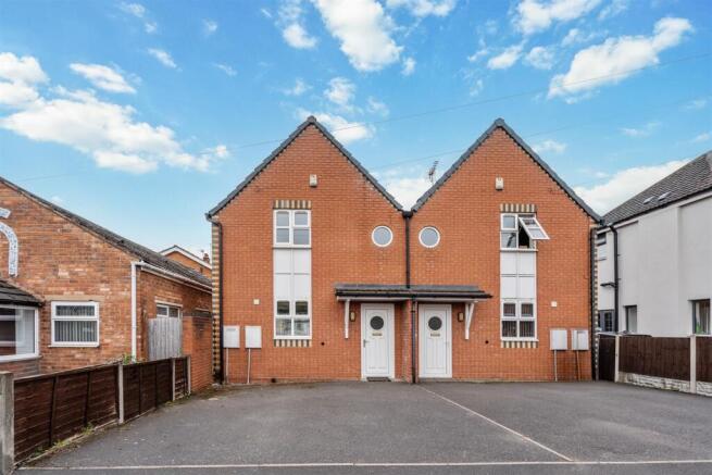 33 York Road_1.jpg