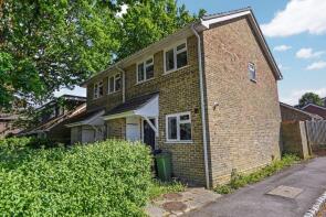 1, Nightingale Close, Rowland's Castle PO9 6EU