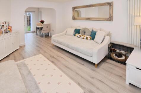 Keble Way, Owlsmoor, Sandhurst, GU47