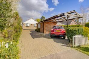 32, Alexandra Road, Borehamwood WD6 5PB