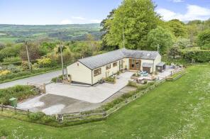 Feathers Barn, Road From B3257 To Junction East Of Cox Park Farm, Gunnislake PL18 9AZ