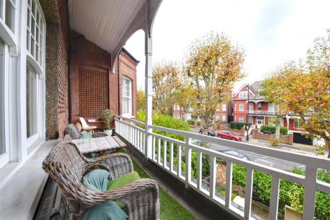 Queens Avenue, Muswell Hill, N10