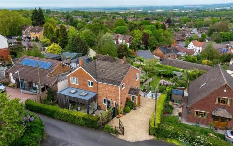 Hillside Road, Ketley Bank, Telford