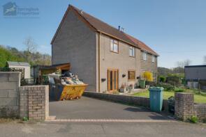24, St Cadocs Road, St Cadoc's, Pontypool NP4 8JN