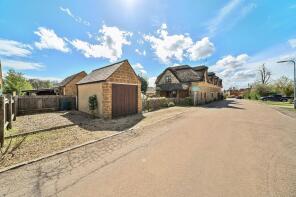 2, Mold Cottages, The Green, Banbury OX17 2DB