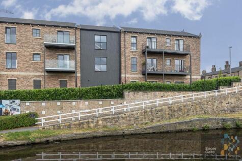 Bull Bridge House, East-Thorpe Court, Mirfield