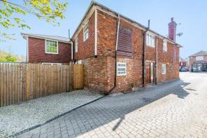 The Old Post Office, London House, The Street, Bethersden TN26 3AD
