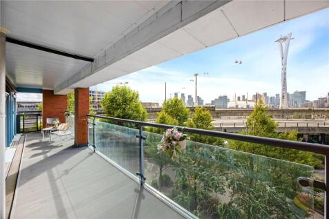 Western Beach Apartments, London