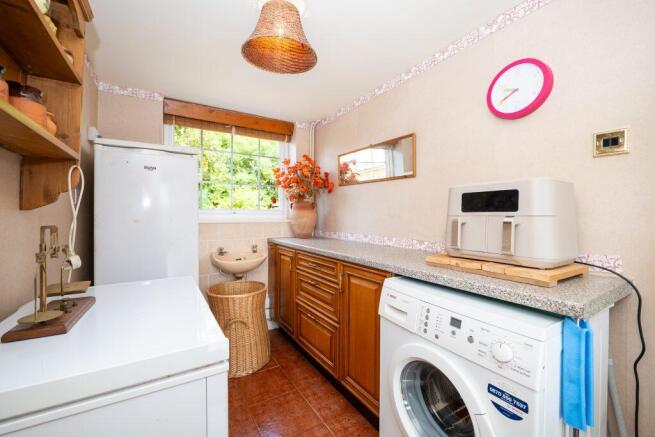 20 utility - 2 bedroom detached (bungalow) at Sy