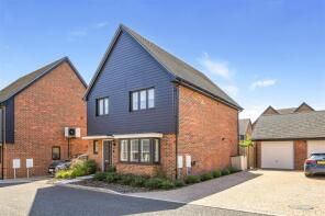 3, Armstrong Crescent, Fareham PO15 7PY