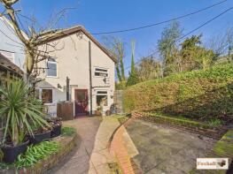 1, Chapel Cottages, Pin Mill Road, Chelmondiston IP9 1JE