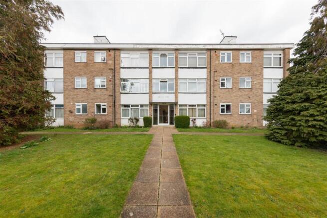 Handsworth Avenue, E4