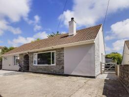 Lilstan, Bunkers Hill, Hayle TR27 6AG