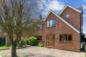 St Helier, Kings Walden Road, Hitchin SG5 3DU