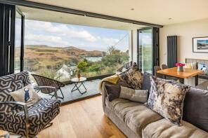 1, Seaward, St Brides View, Haverfordwest SA62 6TD