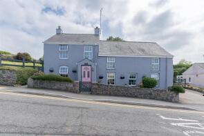 Penrhyn House, Penysarn LL69 9AJ