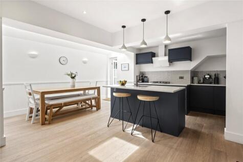 Burnbury Road, SW12