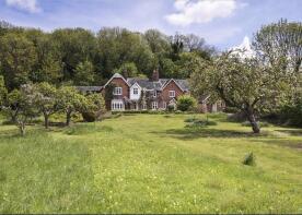 North House, Bottom Hill, Henley-on-thames RG9 6SN