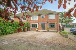 24, Bay View Crescent, Harwich CO12 5EG
