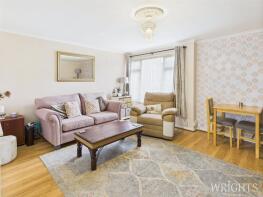 26, Hillfield, Hatfield AL10 0TU