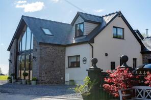 25 The Mount, Llandeilo Road, Gorslas, Llanelli SA14 7LL