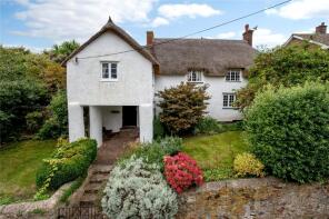 32 Pillar House, Monks Path, Minehead TA24 6HJ