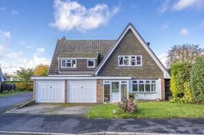 6, Oak Apple Close, Stafford ST19 9AQ