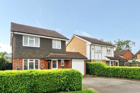 Jersey Close, Chertsey, KT16