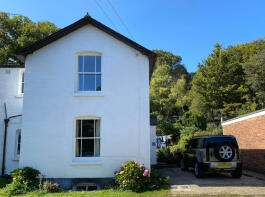 2, Stonehills, Basingstoke RG25 3BA