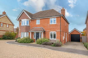3, Edneys Walk, Basingstoke RG25 3FB
