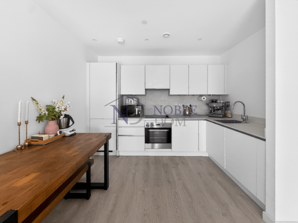 2 BEDROOM 2 BATHROOM FLAT IN HOUNSLOW