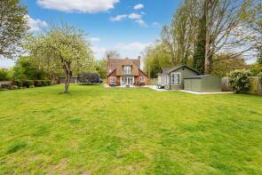 The Old Place Cottage, Lock Path, Windsor SL4 6QQ