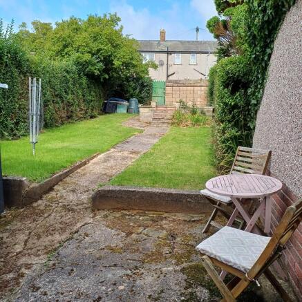 GARDEN 
