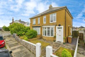 10, Hill Top Crest, Plymouth PL5 2DY