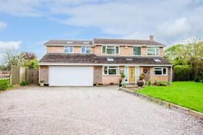 The Willows, Mill Road, Brackley NN13 5TQ