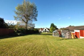 9, Court Farm Road, Longwell Green BS30 9AA