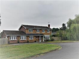 11, The Glade, Bucks Horn Oak, Farnham GU10 4LU