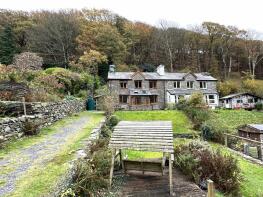 2, Tan Y Garth, Ffordd Yr Ysgol, Fairbourne LL38 2RJ