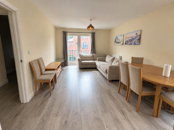 Kitchen/Lounge