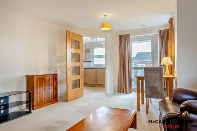 8622995-interior08-800.jpg