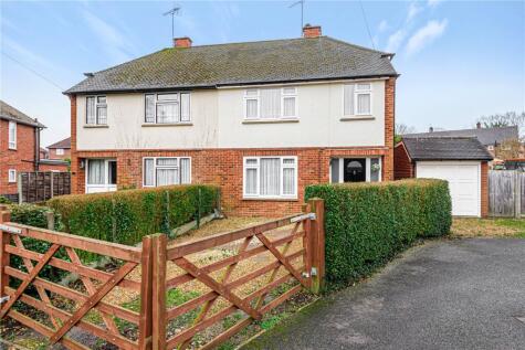 Brook Road, Bagshot, GU19