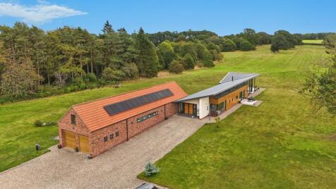 Chantry Lane, Etton, Beverley, HU17 7PE
