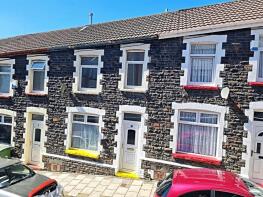 8, Hurford Crescent, Pontypridd CF37 2LD