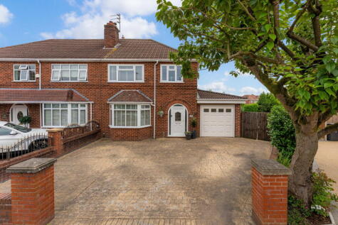 Beech Drive, Leigh, WN7 3LJ
