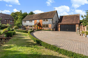 Barley Hall, C2098 Castlemorton, Malvern WR13 6BN